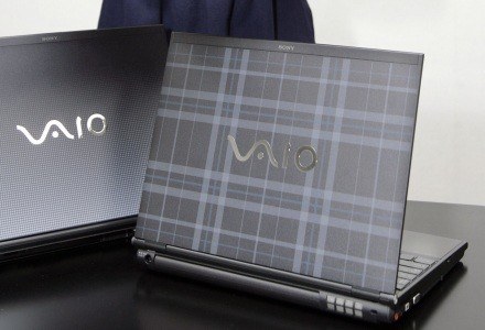 Vaio Type S - obudowa z włókna węglowego /AFP