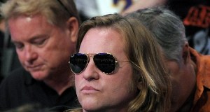 Val Kilmer "zagrał" w filmie po śmierci. Efekt AI 