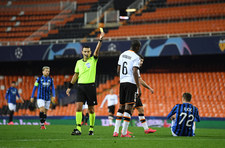 Valencia - Atalanta. Rumuńscy sędziowie meczu zdrowi