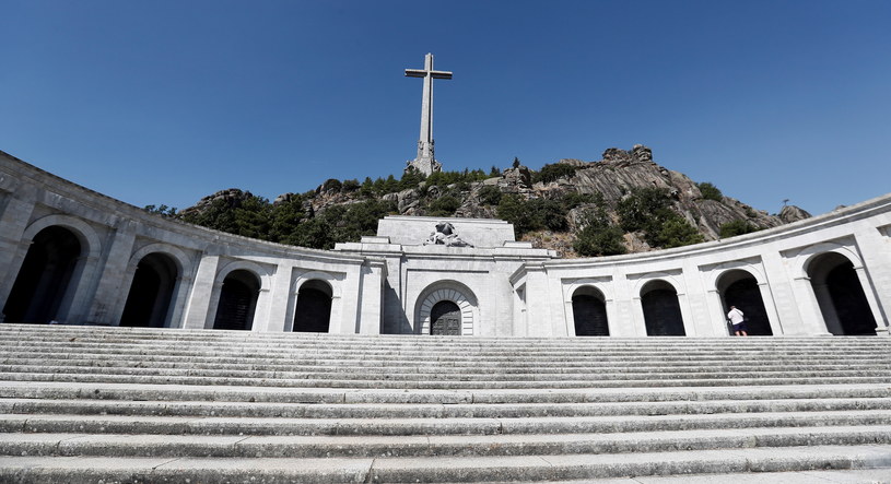 Valle de los Caidos - miejsce pochówku gen. Francisco Franco /MARISCAL /PAP