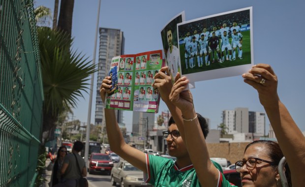 ​"Vamos Iran!". Meksykańscy fani wspierają irańską ekipę na MŚ