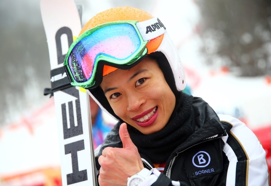 Vanessa Mae podczas zawodów w Soczi / 	MICHAEL KAPPELER  /PAP/EPA