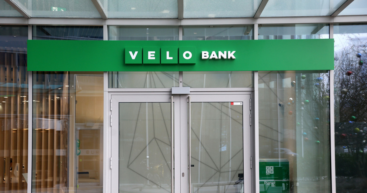 VeloBank zamyka niektóre placówki, ale sytuacja jest chwilowa. Zdjęcie ilustracyjne /Wojciech Olkuśnik /East News