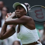Venus Williams nagle padła na kort. Amerykanka żegna się z Wimbledonem