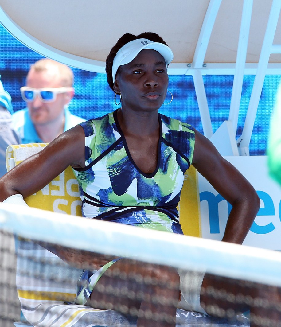 Venus Williams w przerwie meczu 1. rundy Australian Open /DAVID CROSLING /PAP/EPA