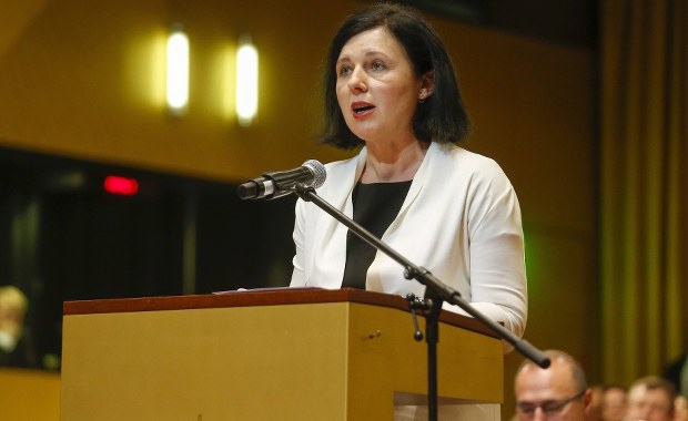 Vera Jourova zobaczy się z Julią Przyłębską. Nie będzie spotkania z KRS i szefami izb SN