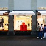 Versace pod kreską. Włoski gigant luksusu źle obrał strategię