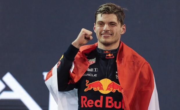 Verstappen mistrzem świata F1. Tytuł wywalczył na ostatnim okrążeniu