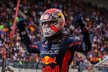 Verstappen nokautuje w Japonii. Red Bull z tytułem