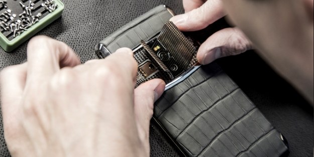 Vertu New Signature Touch /materiały prasowe