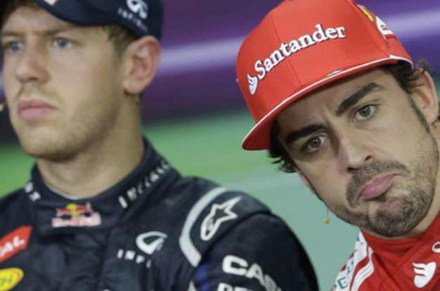 Vettel czy Alonso? Który z nich jest lepszy? /AFP
