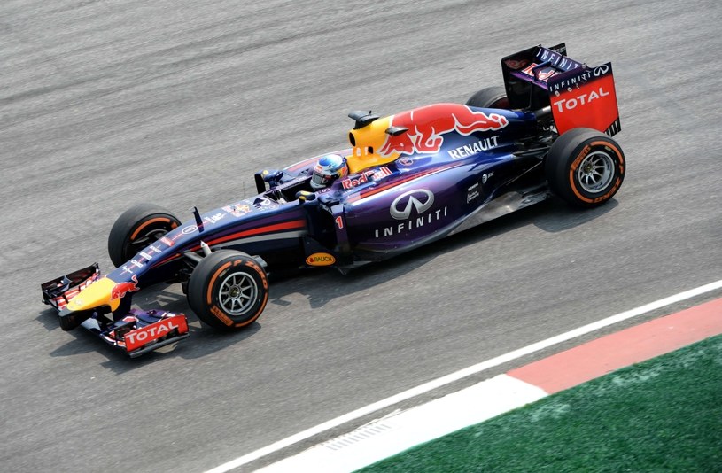Vettel marzy o zwycięstwie /AFP