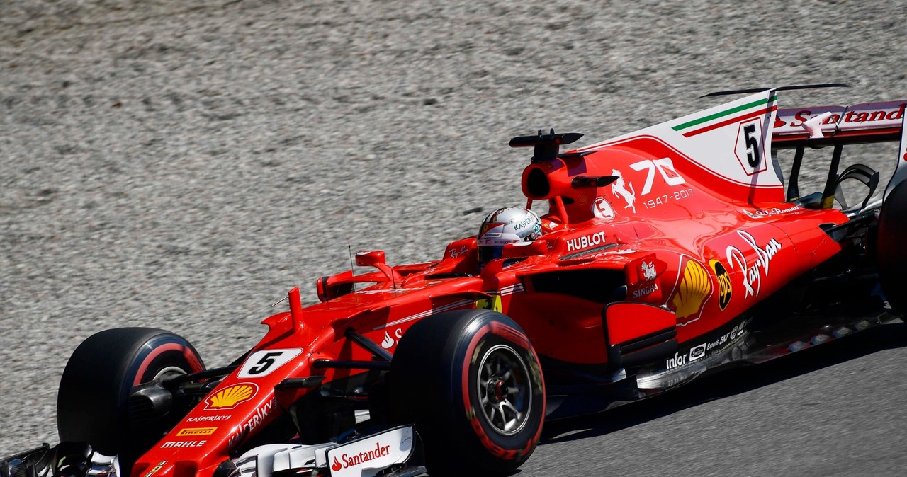 Vettel zajął we Włoszech 3. miejsce /AFP