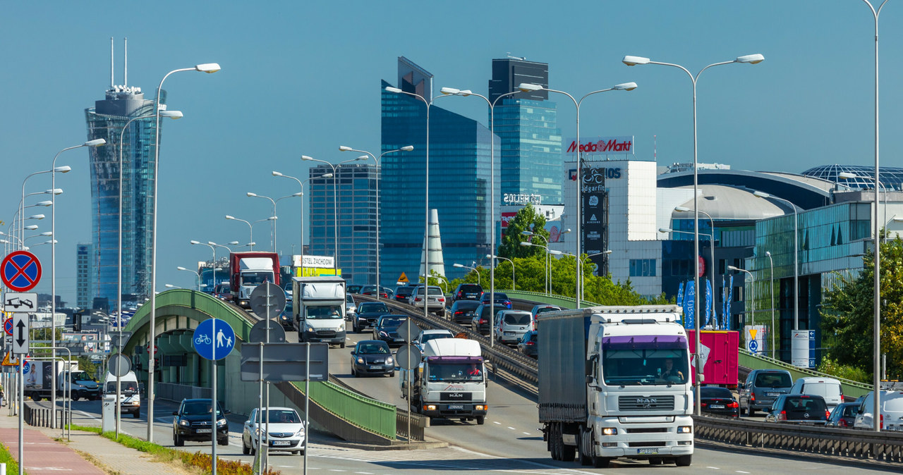 ViaTOLL przestanie działać 30 września, wówczas jedyną opcją będzie e-TOLL /Arkadiusz Ziółek /East News