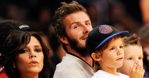 Victoria i David Beckham z synami, fot. Kevork Djansezian &nbsp; /Getty Images/Flash Press Media