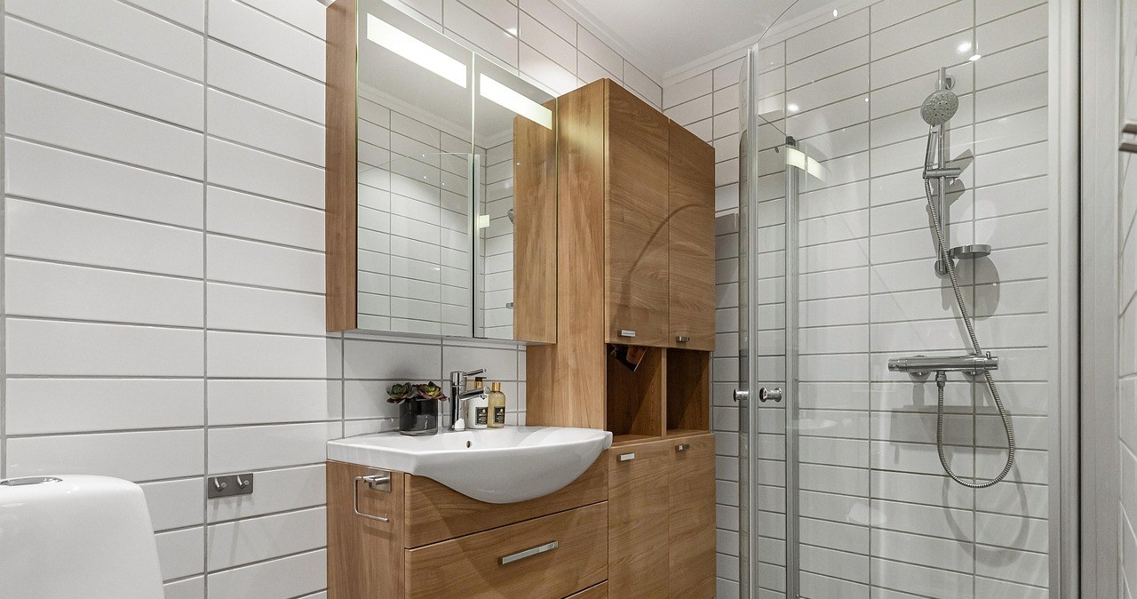 Використовуйте оцет, соду і лимон для прибирання душової кабіни /pixabay.com