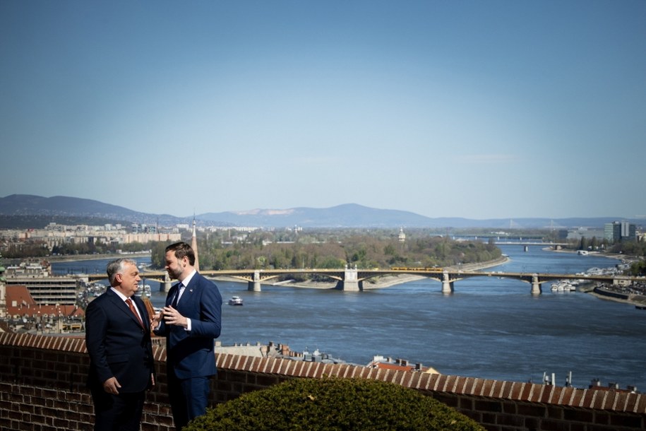 Viktor Orban i J.D. Vance w Budapeszcie /EPA/ZOLTAN FISCHER /PAP