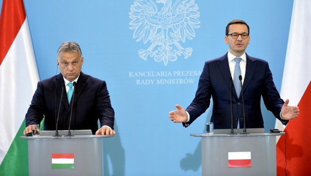 Viktor Orban i Mateusz Morawiecki / 	Marcin Obara  /PAP