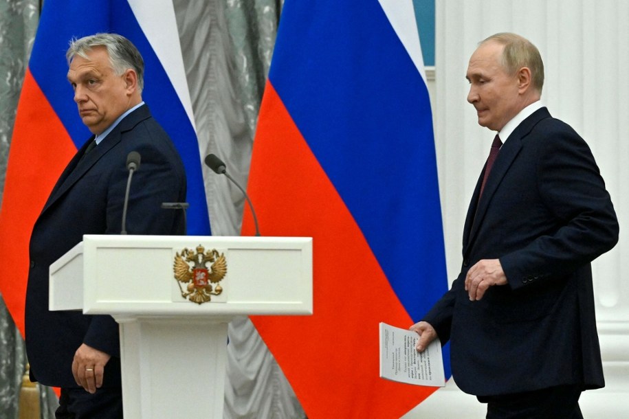 Viktor Orban i Władimir Putin - niemal nierozłączni /ALEXANDER NEMENOV/AFP/East News /East News