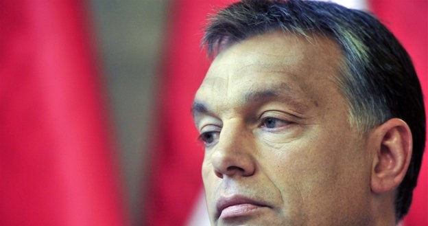Viktor Orban, premier Węgier, ma problem ze służbami mundurowymi /AFP