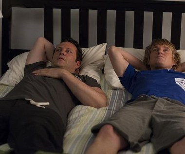 Vince Vaughn i Owen Wilson w scenie z filmu "Stażyści"