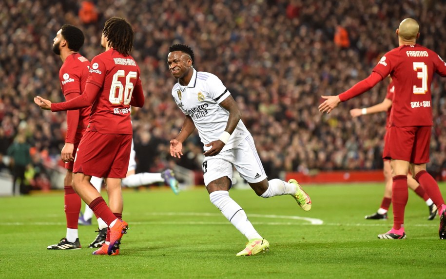 Vinicius Junior miał więcej powodów do radości niż piłkarze Liverpoolu /PAP/EPA