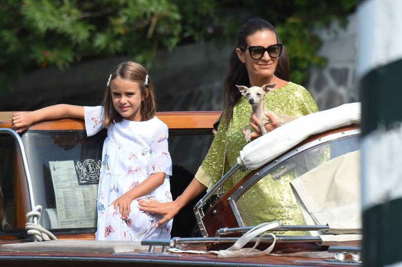 Virginia Bocelli z mamą - Veronicą Berti Bocelli; Wenecja, wrzesień 2019 r. /Stephane Cardinale - Corbis/GC Images /Getty Images