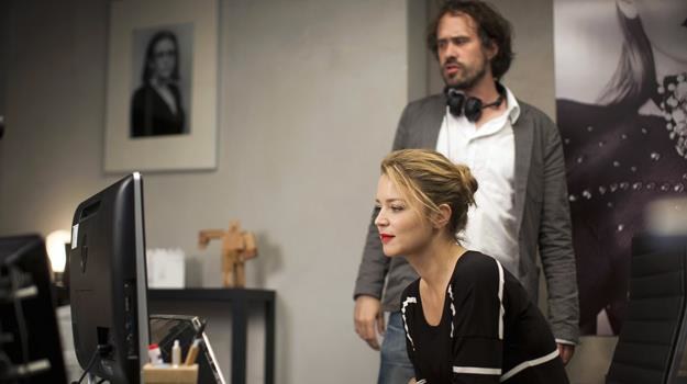 Virginie Efira i David Moreau na planie filmu "Miłość po francusku" /materiały dystrybutora