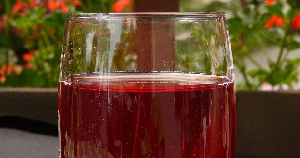 Вишневий сік здатен підвищувати природний рівень мелатоніну - гормону, який регулює цикли сну /pixabay.com