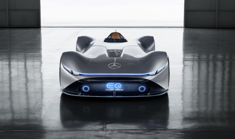 Vision EQ Silver Arrow - prawdziwy pojazd przyszłości /materiały prasowe
