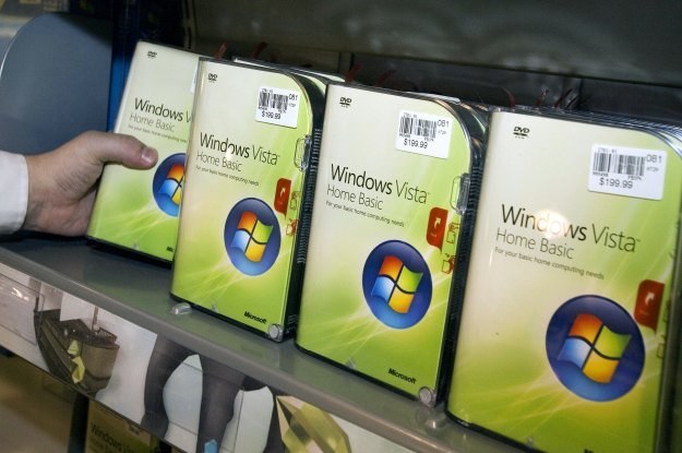 Vista, ten system stał się plamą na honorze Microsoft /AFP