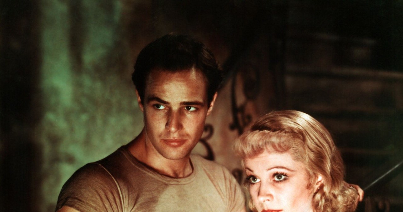 Vivien Leigh i Marlon Brando w "Tramwaju zwanym pożądaniem" /Everett Collection /East News