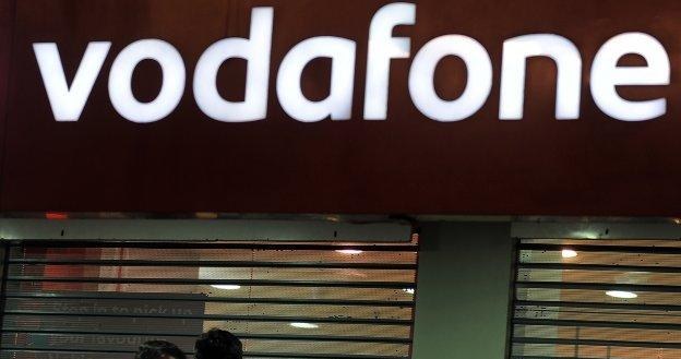 Vodafone dopuściło do wycieku danych milionów klientów /AFP