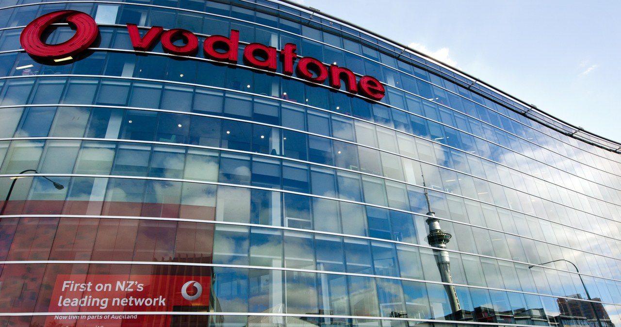 Vodafone ogłasza zwolnienia grupowe /123RF/PICSEL