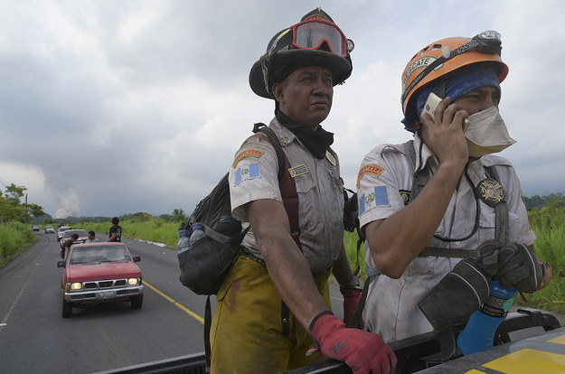 Volcan de Fuego, czyli Wulkan Ognia, liczący 3763 metry wysokości, wybuchł w niedzielę po południu. /Rodrigo Pardo /PAP/EPA