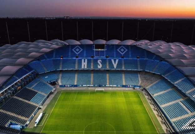 Volksparkstadion Hamburg /Shutterstock