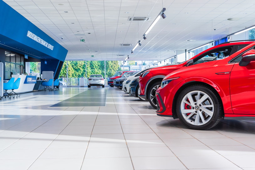 Volkswagen Financial Services Store to auta dostępne "od ręki" za gotówkę lub w wygodnym finansowaniu /.