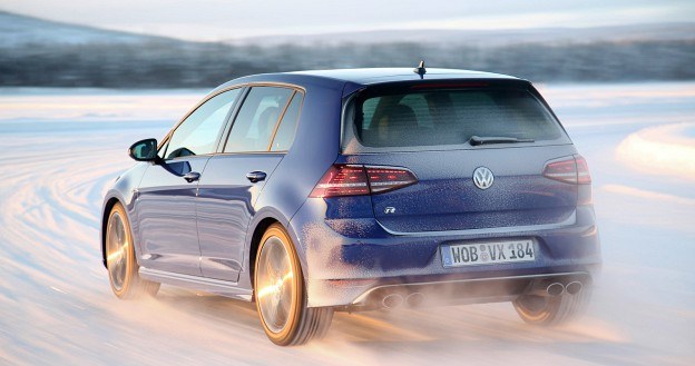 Volkswagen Golf R /Volkswagen