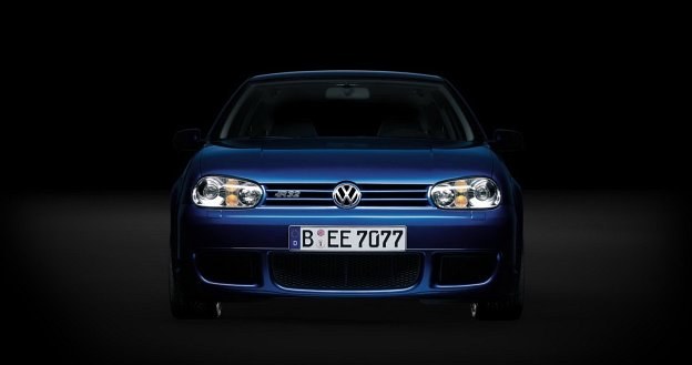 Volkswagen Golf R32 (2002), silnik 3.2 VR6 o mocy 241 KM /Volkswagen