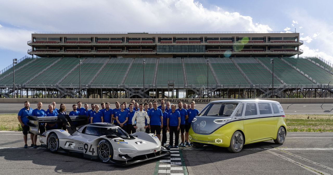 Volkswagen I.D. R Pike Peak i I.D. Buzz /Informacja prasowa