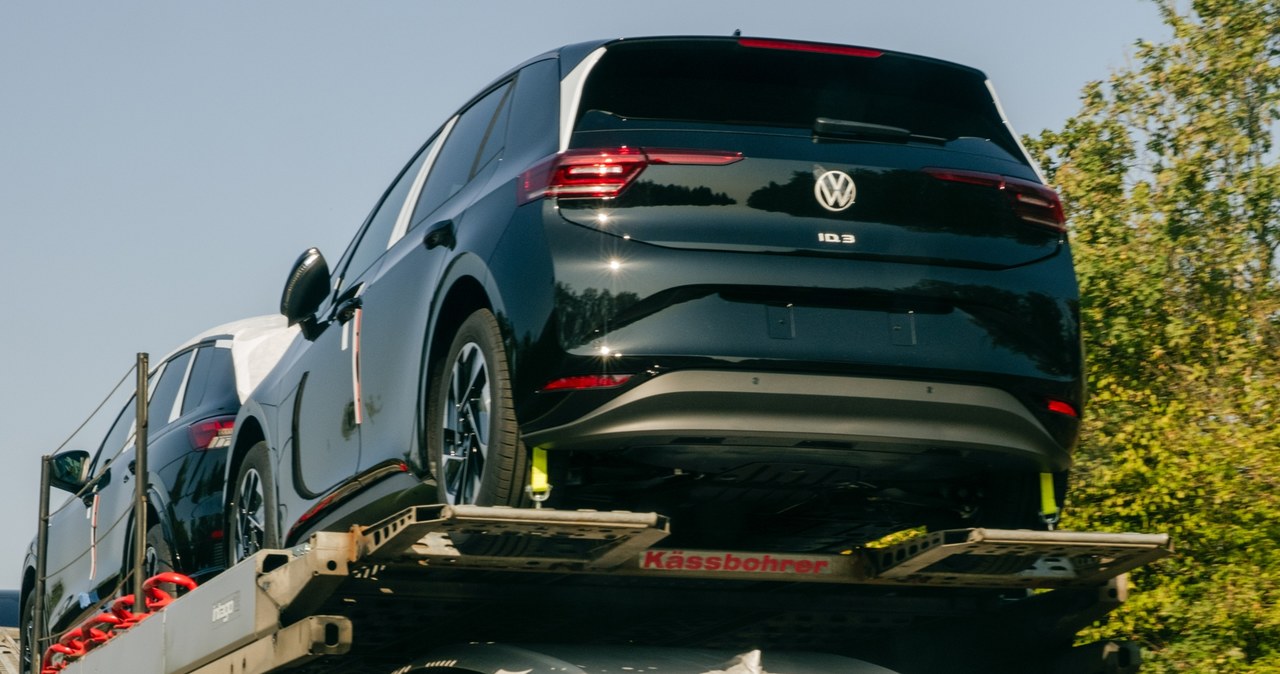 Volkswagen nie spodziewa się poprawy sprzedaży. Marka musi ograniczyć wydatki. /Getty Images