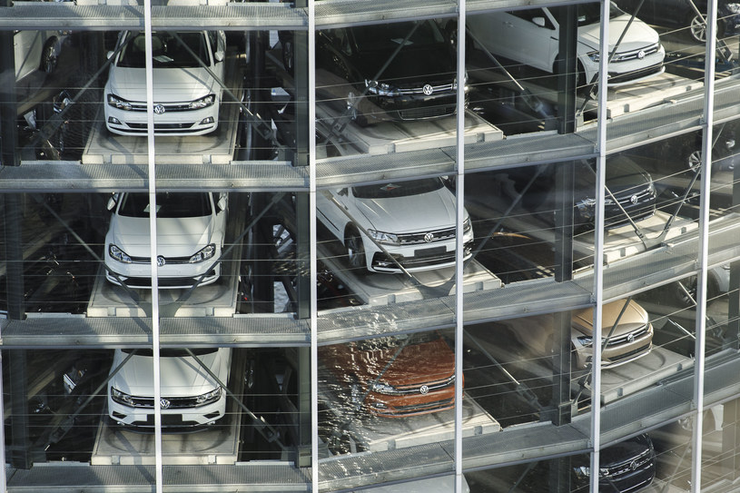 Volkswagen notuje świetną sprzedaż /Getty Images