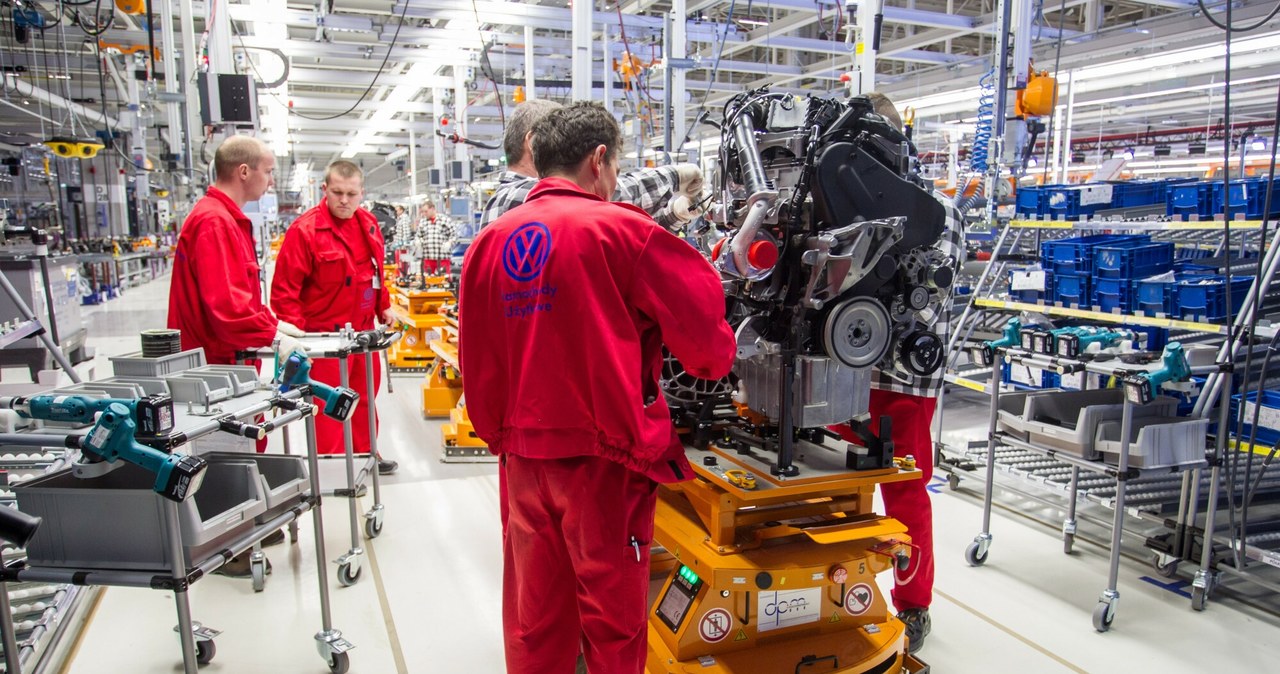 Volkswagen ogranicza zatrudnienie. To wynik nowego planu cięcia kosztów /Jakub Walasek/REPORTER /East News