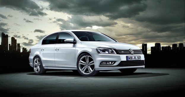 Volkswagen Passat R-Line /Volkswagen