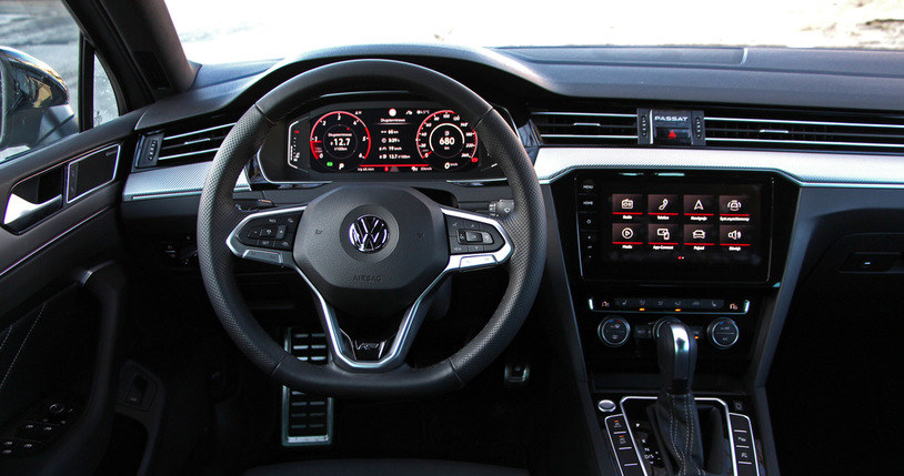 Volkswagen Passat Variant 2.0 TDI R-Line Edition /INTERIA.PL