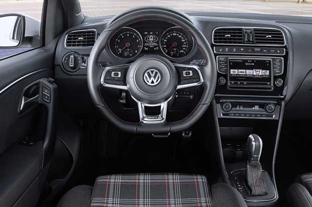 Volkswagen Polo GTI. Kokpit /Informacja prasowa
