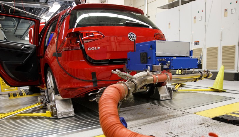 Volkswagen przegrał kolejny proces w sprawie afery spalinowej /Getty Images