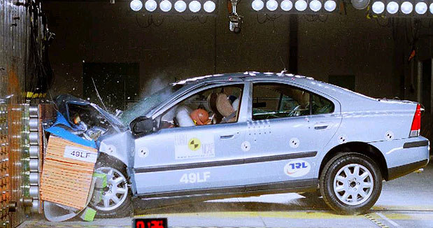 Volvo przywiązuje bardzo dużą wagę do tematu bezpieczeństwa w samochodach (kliknij) /INTERIA.PL