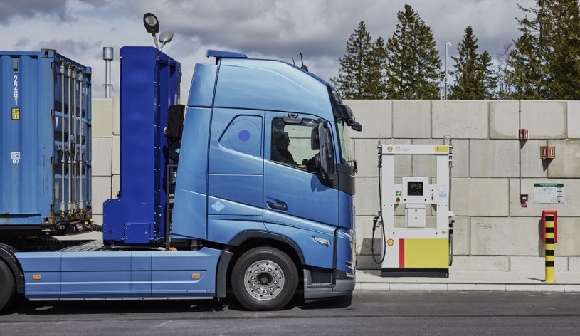 Volvo Trucks deklaruje, że ciężarówki wyposażone w ogniwa paliwowe zasilane wodorem będą miały zasięg do 1000 kilometrów. /materiały prasowe