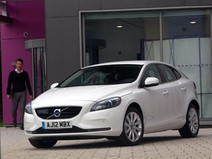 Volvo V40 (2012)